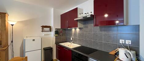 Réfrigérateur, lave-vaisselle