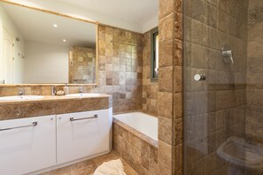 Hair dryer, towels