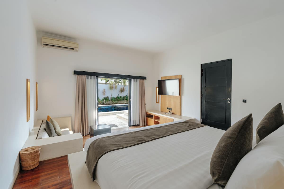 Villa, 1 Bedroom, Private Pool | In-room safe, blackout curtains, soundproofing, iron/ironing board