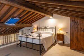 1 habitación, wifi y ropa de cama