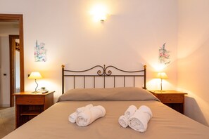 2 多间卧室、WiFi、床单