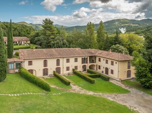 Exterior - Apartment 'Caprifoglio' with Shared Pool, Wi-Fi and Air Conditioning (Santa luce)