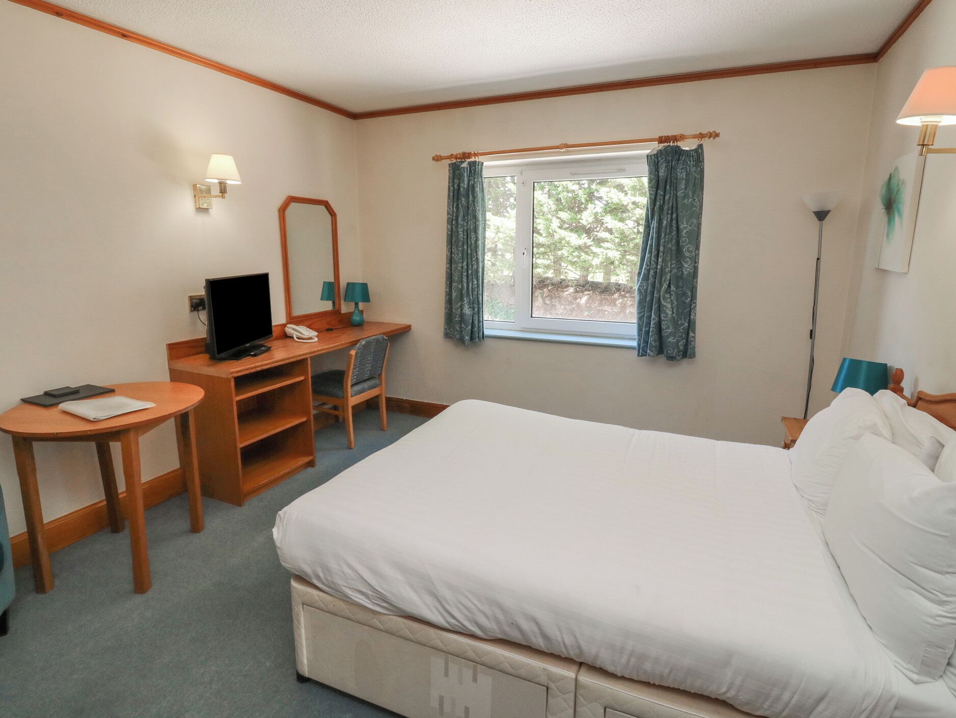 1 chambre, décoration personnalisée, ameublement personnalisé