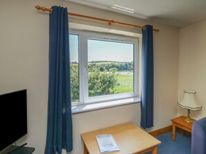 Interior - Goldfinch (Newton Abbot)