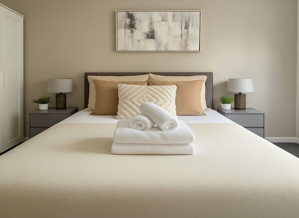 Apartment | Iron/ironing board, free WiFi