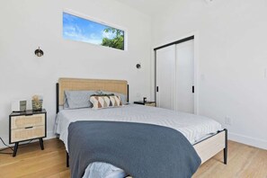 Wifi gratis y ropa de cama