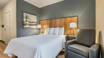 1 habitación, tabla de planchar con plancha, wifi gratis y ropa de cama
