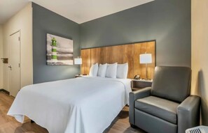 Iron/ironing board, free WiFi, bed sheets