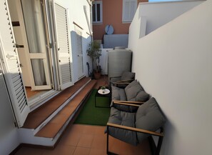 Terrace/patio - The Village House (Torre Faro)