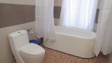 Chambre Deluxe Double ou avec lits jumeaux | Salle de bain