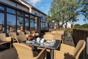 Cottage | Outdoor dining