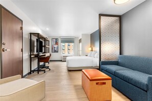 1 habitación, tabla de planchar con plancha, wifi gratis y ropa de cama