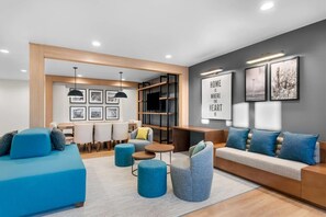 TV - Relax in a Comfortable Suite w/ Fully Equipped Kitchen & Dedicated Workspace (Cheyenne)