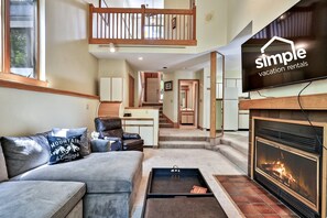 Smart TV y chimenea