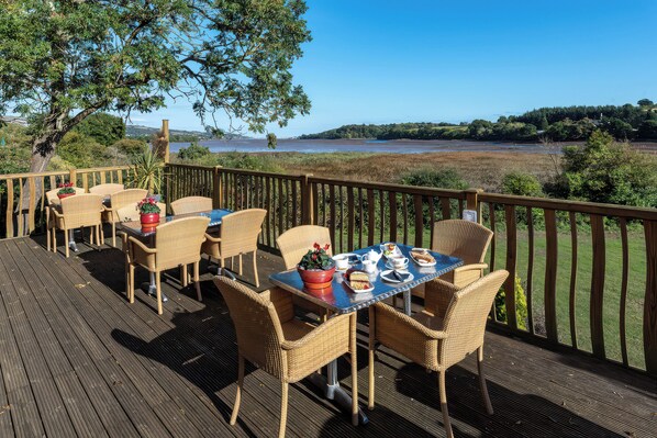 Cottage | Outdoor dining