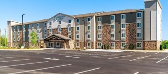 Near Roper Mountain Science Center & Attraction! Pets Are Welcome, Free Parking!
