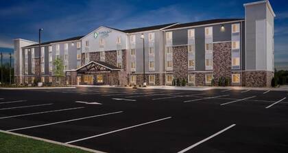 Modern Suite with Kitchen Near Greenville Airport – 10 Min Drive for Travelers