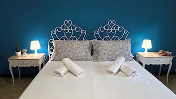 2 Schlafzimmer, BĂŒgeleisen/BĂŒgelbrett, WLAN, BettwĂ€sche