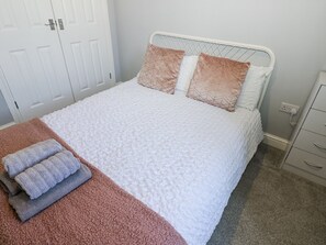 Individually decorated, individually furnished - Lowther House (Whitehaven)