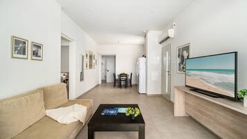 Studio | Interior