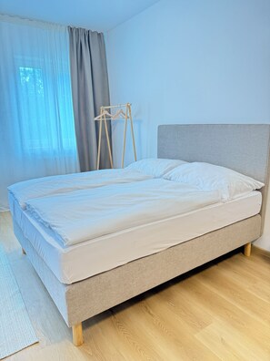 1 bedroom, iron/ironing board, Internet, bed sheets - Riverside Apartment 7 (Hlavní město Praha)