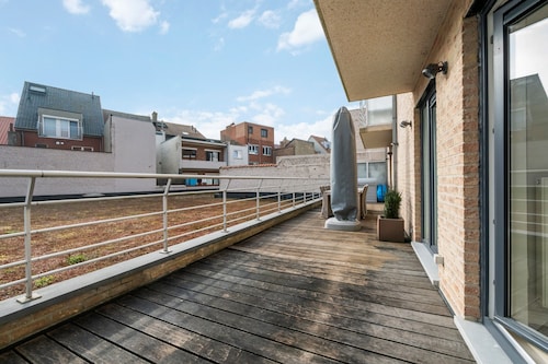 Luxury 4-bedroom Apartment With Large Terrace