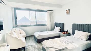 Comfort Double or Twin Room | Desk, free WiFi, bed sheets