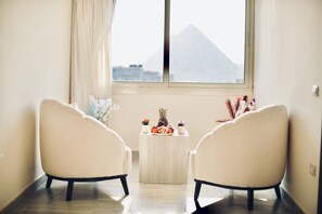 Front of property - Legend Pyramids Inn (Giza)