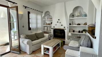 Maison | Salle de séjour | Cheminée