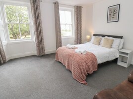 Casa de campo | 4 dormitorios, decoración individual, mobiliario individual