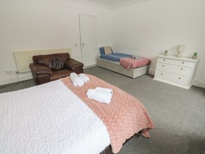 Småhus | 4 soverom, individuelt dekorert og individuelt innredet