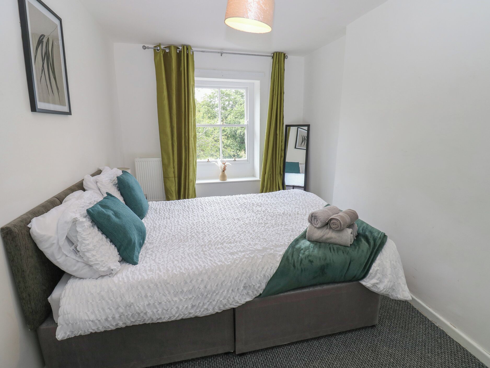 Cottage | 4 slaapkamers, individueel gedecoreerd, individueel gemeubileerd