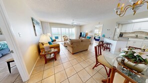 Smart TV - Crescent Arms 501 S Siesta Key Florida (Sarasota)