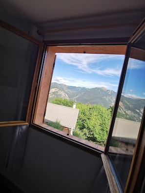 1 sovrum och arbetsyta för laptop