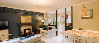 Large Group Holiday Accommodation – 3 Cottages Sleeping 18 in North Devon