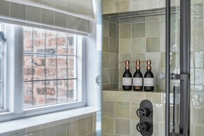 Unclassified image, 5 of 19, button