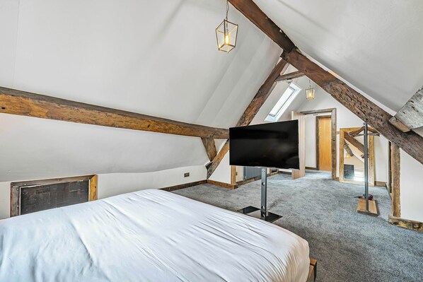 3 chambres, fer et planche à repasser, Wi-Fi, draps fournis