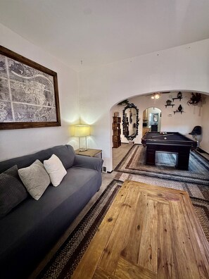 Smart TV, fireplace, books