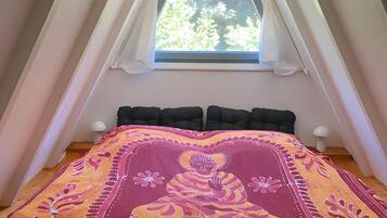 2 Schlafzimmer, Schreibtisch, WLAN, Bettwäsche