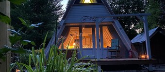 Holiday Home 'Am Waldrand' with Private Terrace, Private Garden and Wi-Fi