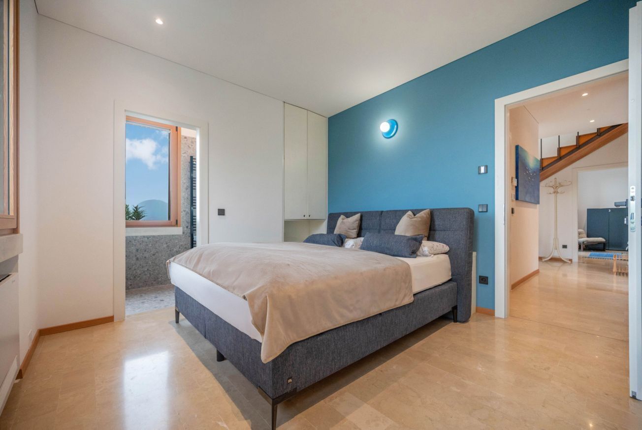 2 Schlafzimmer, Bügeleisen/Bügelbrett