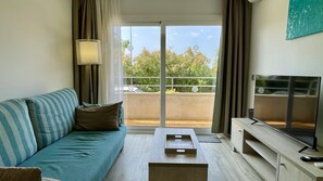 Apartment | Living room