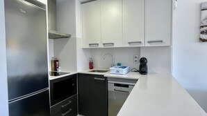 Unclassified image, 2 of 21, button - Cosy Apartment Near Lestartit Port (Torroella de Montgrí)