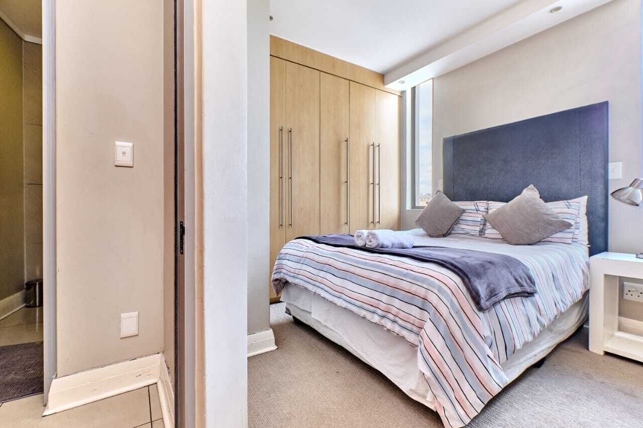 Iron/ironing board, free WiFi