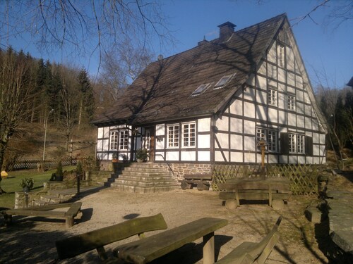 Holiday Home 'Hueseken' with Shared Garden and Wi-Fi