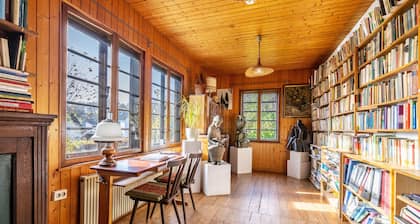 Holiday Home 'Hueseken' with Shared Garden and Wi-Fi