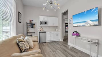 Smart TV, fireplace, video games
