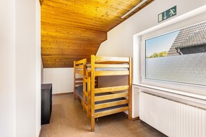 8 Schlafzimmer, WLAN
