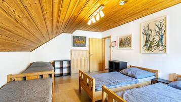 8 habitaciones y wifi