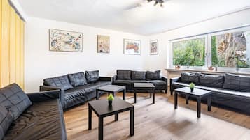 TV, ping pong, books